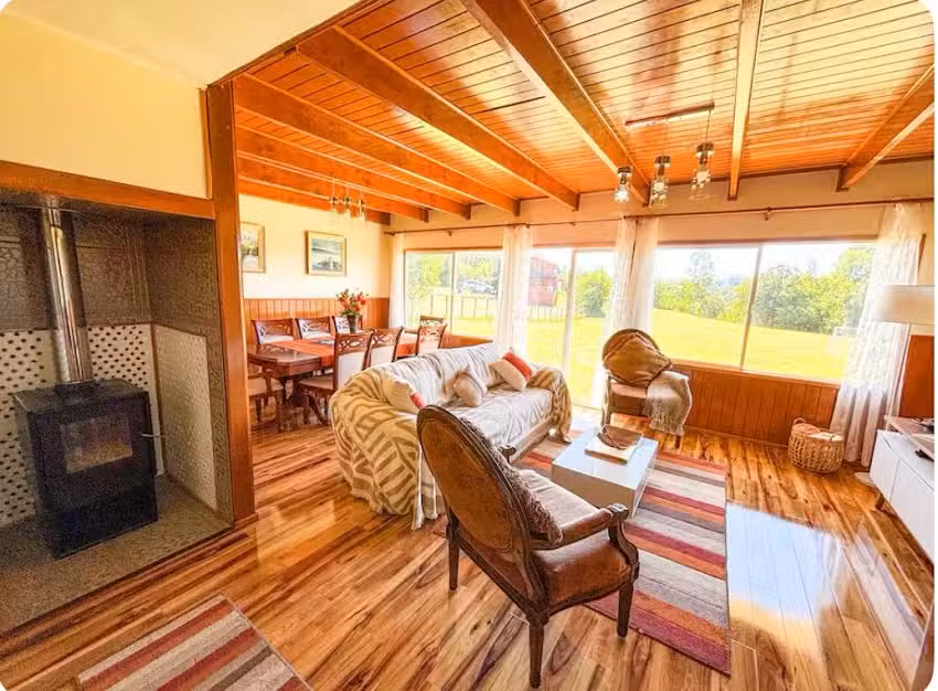 Casa Las Quemas Airbnb
