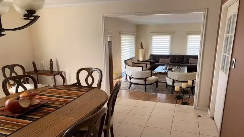 Corredora de propiedades houshome