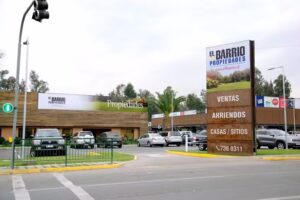 El Barrio Propiedades Chicureo